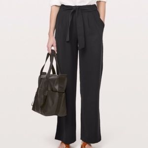 Lululemon pants - size 6